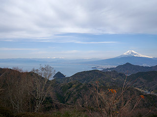 旅行３日目：葛城山より富士山