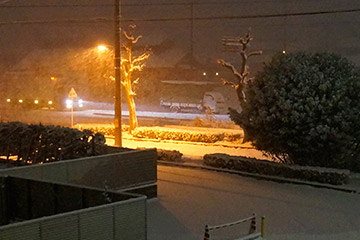 朝方の雪景色